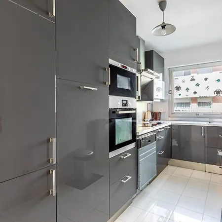 Guestready - Abundant Light And Charm In Lägenhet *